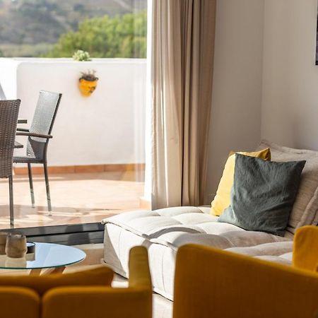 Lotus 2401 - Beautiful Apartment With Pool & Sea View 卡萨雷斯 外观 照片