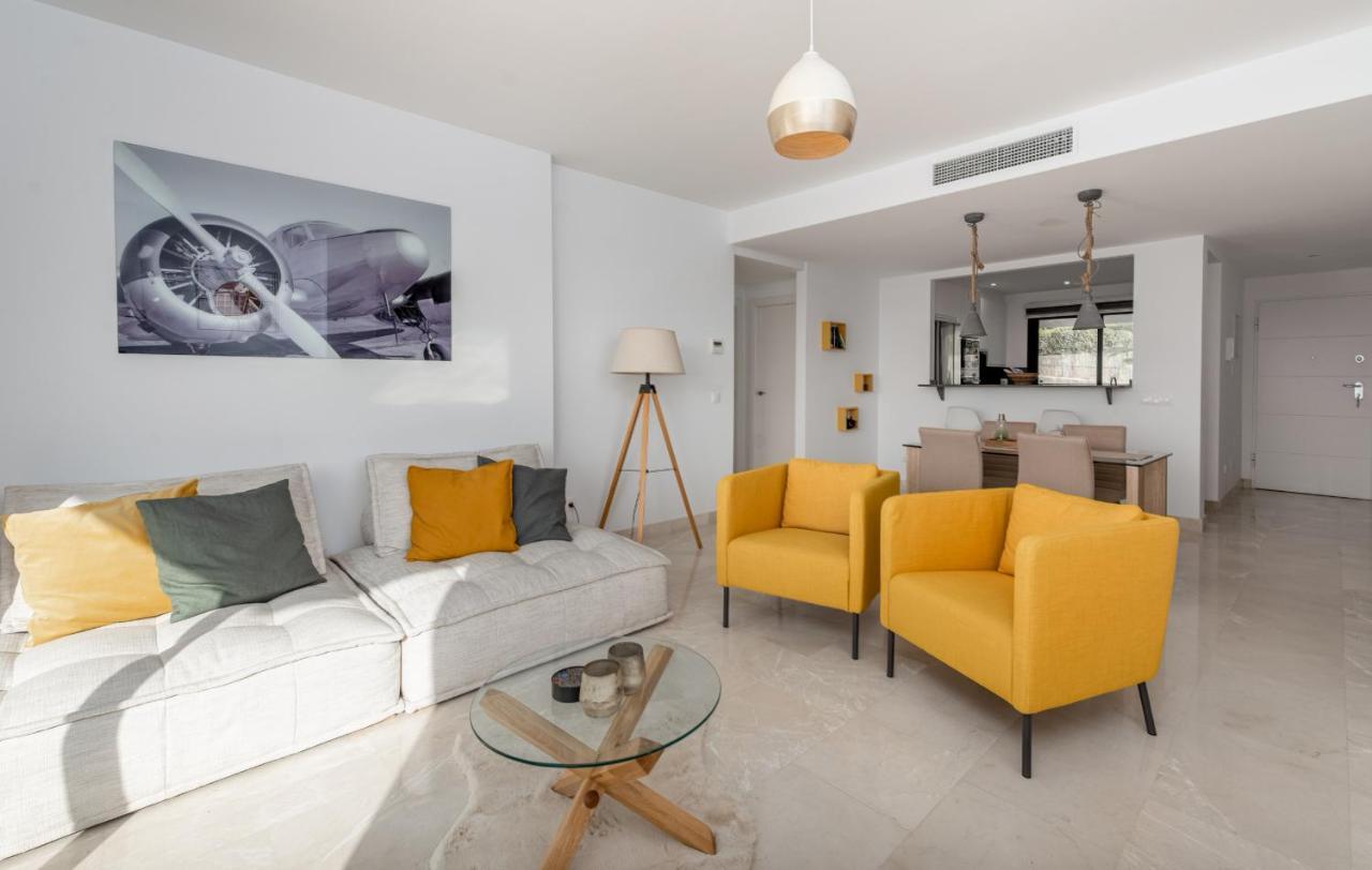 Lotus 2401 - Beautiful Apartment With Pool & Sea View 卡萨雷斯 外观 照片