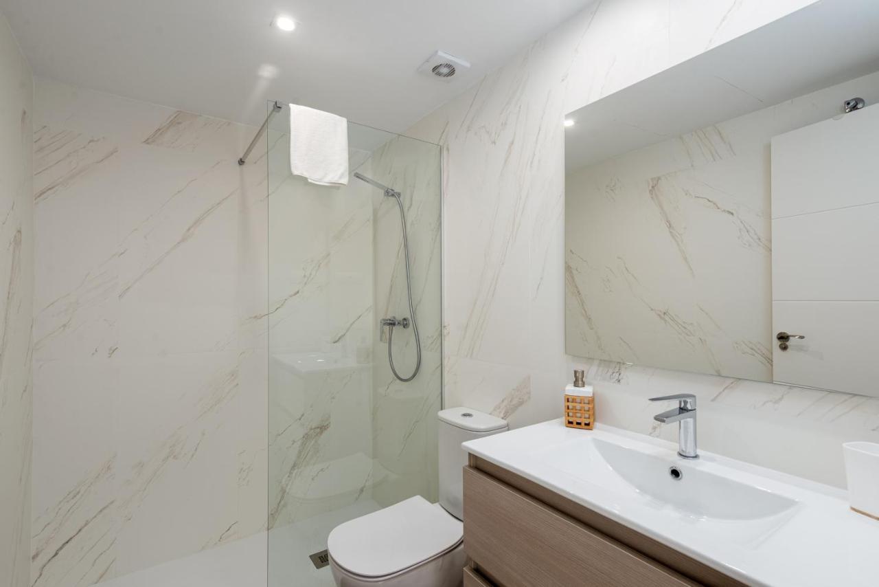 Lotus 2401 - Beautiful Apartment With Pool & Sea View 卡萨雷斯 外观 照片