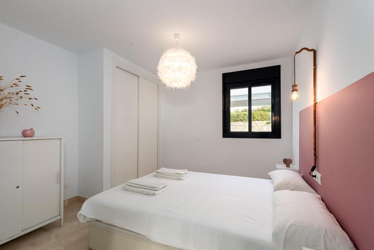 Lotus 2401 - Beautiful Apartment With Pool & Sea View 卡萨雷斯 外观 照片