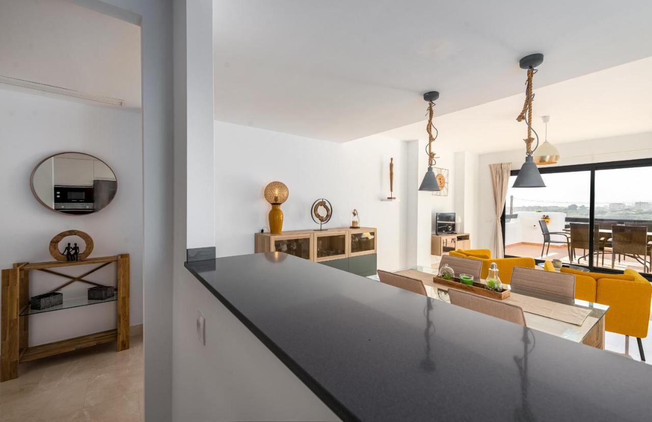 Lotus 2401 - Beautiful Apartment With Pool & Sea View 卡萨雷斯 外观 照片